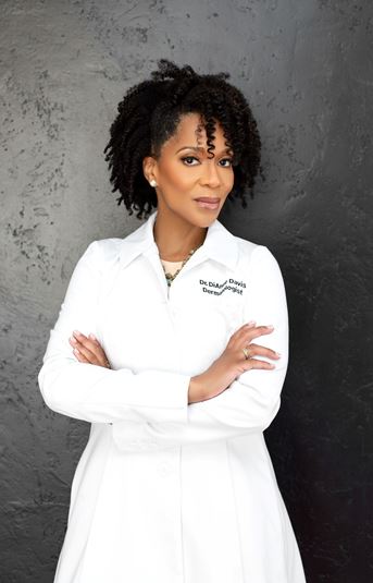Dr. Davis Headshot Dermatologist in Monroe, LA and Southlake, TX